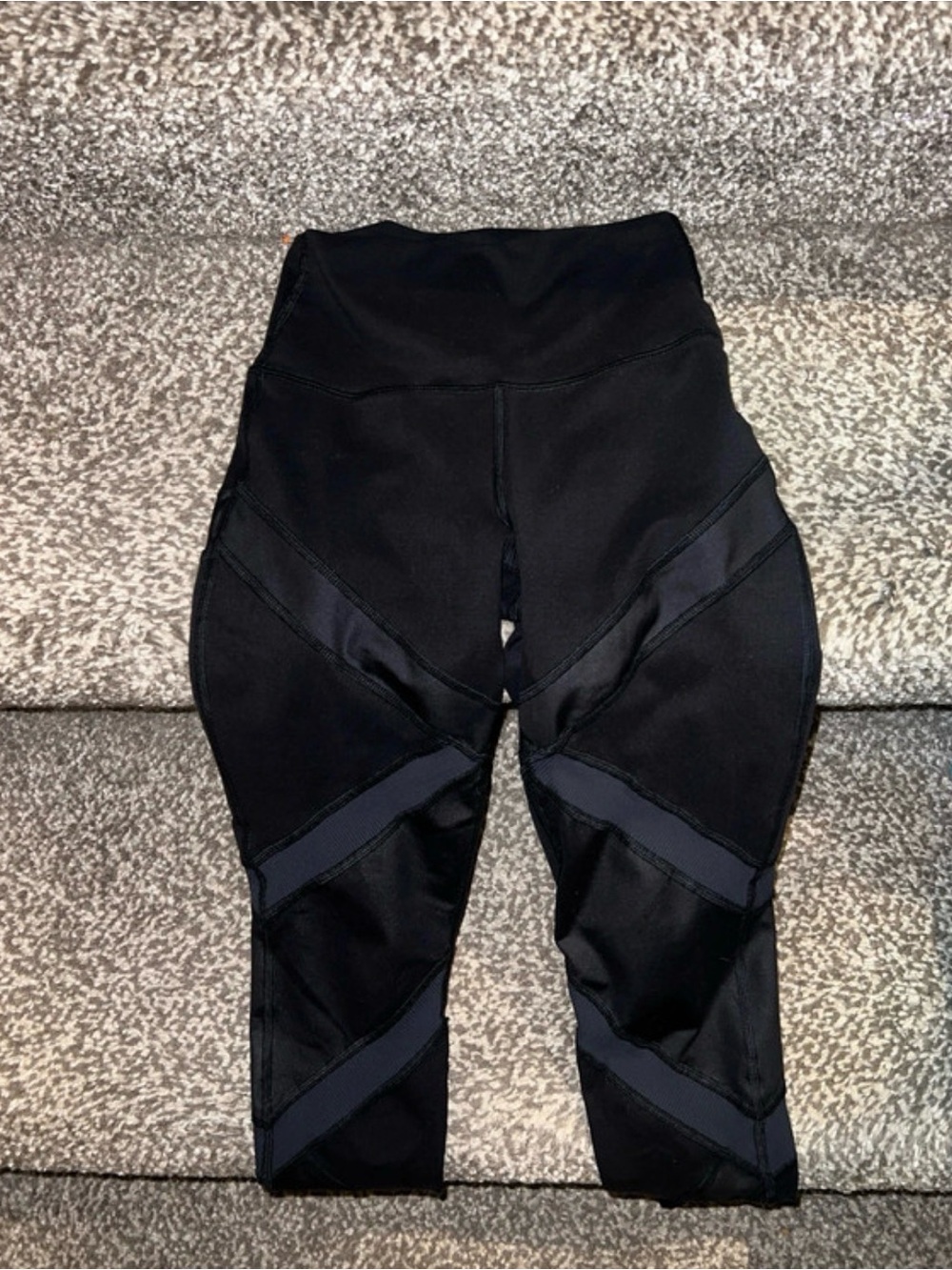 aerie Black High-Waist Capri Leggings with Contrast Panels